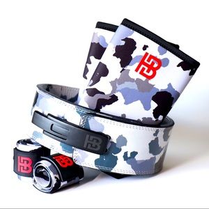 Hardbody lifting belt, knee sleeves, wrist straps